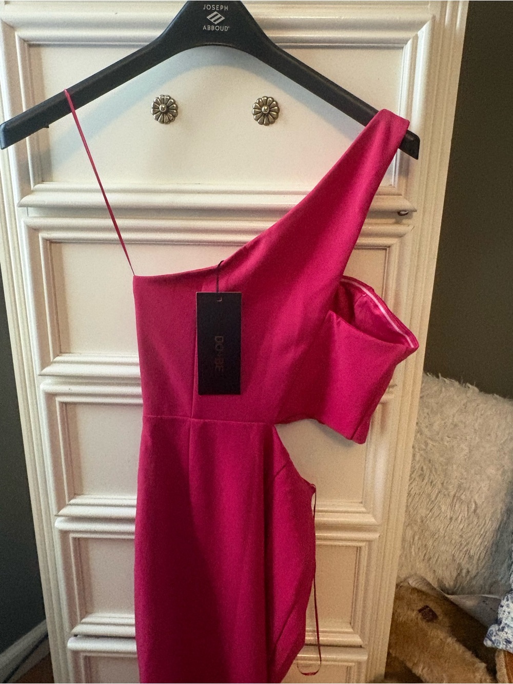 DO+BE long One-Shoulder Cutout Dress in Bright Fuchsia stunning!